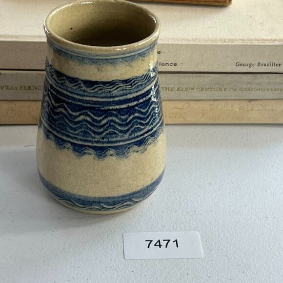 Studio Art Pottery Handmade Jar Vase Signed Ivory Blue Striped Zig Zag 5.5” - Picture 14 of 14